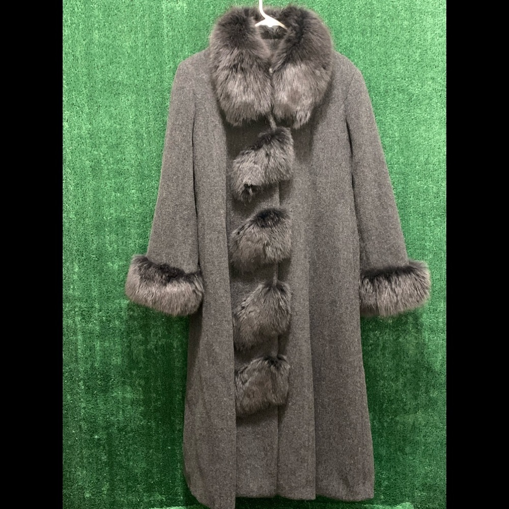 ❤️‍🩹SOLD❤️‍🩹 Vintage Marvin Richards Wool Fur Coat